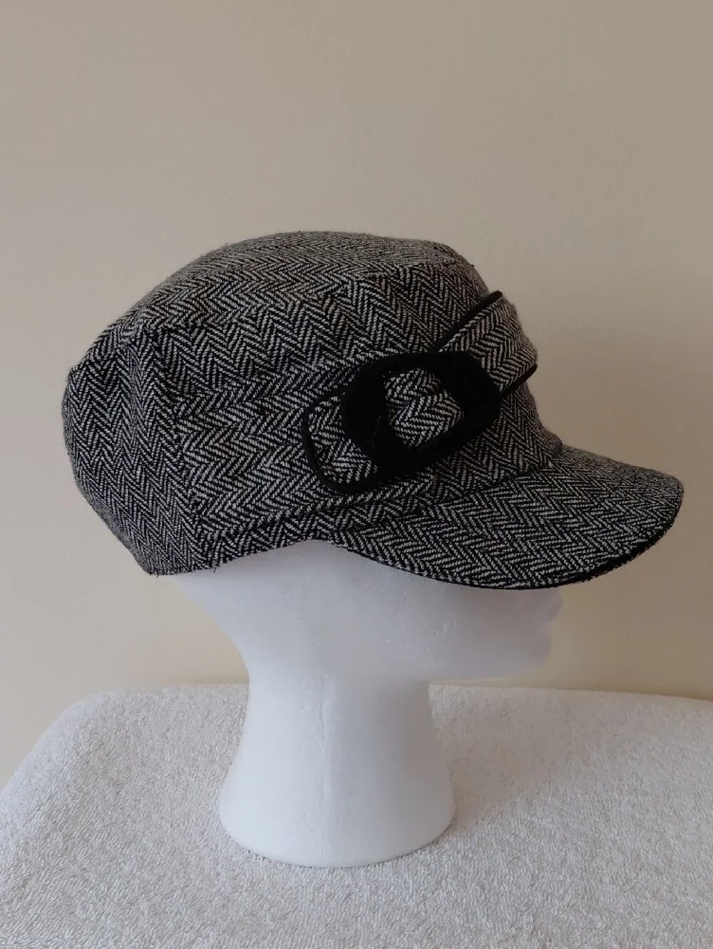 Gray Herringbone Cadet Cap with Decorative Buckle - Unbranded
